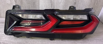 Chevrolet Corvette C8 2020-2024 luz trasera LED lado del pasajero derecho OEM Foto 1 de 4
