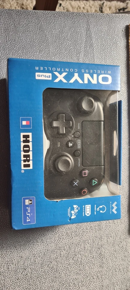 HORI Wireless Controller Pad Onyx Plus - PS4 (PS4)  SEALED UK  - Image 1 of 1