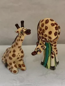 Blue Sky Clayworks 4 Inch Giraffe Salt & Pepper Shakers Lynda Corneille Designer - Picture 1 of 6