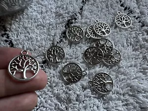 New Tree Of Life Pendant Charms Silver Pendants X 20 Bulk Craft Jewelry Making - Picture 1 of 2