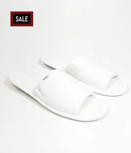 TOTES TOASTIES OPEN TOE HOUSE SLIPPERS WHITE NON SLIP RUBBER SOLE SIZE UK 10-11 - Picture 1 of 8