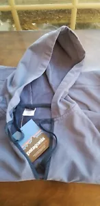 Patagonia New Sweatshirt Womens Medium outdoor hoodie* - Picture 1 of 5