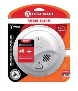 First Alert 9120B/ SMI100-AC Smoke Detector & Alarm, AC Powered Battery Backup - Picture 1 of 7