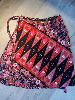 Falda envolvente completa hecha en casa para mujer rosa negra estampado mixto 12 14 algodón Foto 1 de 4