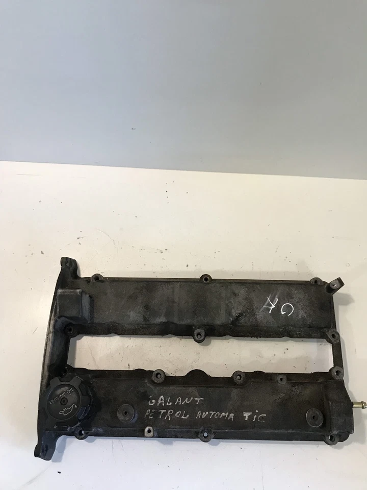 Mitsubishi Galant 2.4 Valve Cover G64 Genuine 2001 Year - Imagem 1 de 4