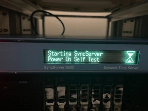 Symmetricom SyncServer S200 GPS Network Time Server 1520R S200 - Photo 1/7