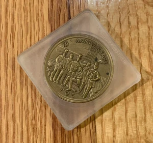 VINTAGE 75TH FOE FRATERNAL ORDER OF EAGLES 1898-1973 COIN  - Picture 1 of 5