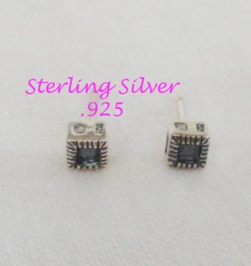 VTG Sterling Silver W/Blue Gem Stone Square Stud Earrings Signed Delicate 3/16" - Picture 1 of 8