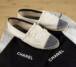 Chanel CC Logo Beige Black Canvas Cap Toe Espadrilles Flats Size 39 - Picture 1 of 19