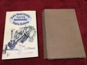 Maßstabsgetreues Modell Zugmaschinengebäude mit Minie Hardback Buch Zugmaschine - Bild 1 von 14