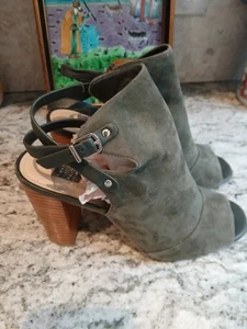White House Black Market Shoes Womens 9M Shootie Suede Gray Green Block Heel VG - Picture 1 of 10
