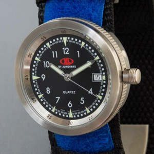 Herren Armbanduhr XL @ Junghans - Quarz - Neuzustand, ungetragen