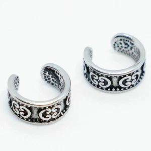 2pcs Stainless Steel G Pattern Design Ear Cuff Clip Non-Piercing Stud Earrings - Picture 1 of 10