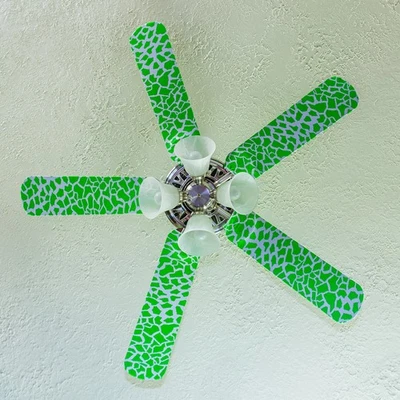 Ceiling Fan Accesories Blade Cover Decoration, Green Giraffe - Image 1 of 2