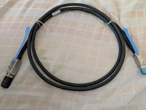 Câble externe Mini-SAS haute densité vers mini-SAS 2m / 78,7" - 2159187-3 CV LTO - Photo 1/3