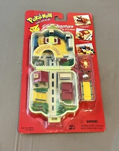 Hasbro 1999 Pokémon City Adventure Pokemon Center Charmander Eevee Polly Pocket - Picture 1 of 4