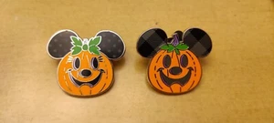 Disney 2021 Halloween Mickey & Minnie Mouse Pumpkins Set of 2 Pins - Picture 1 of 1