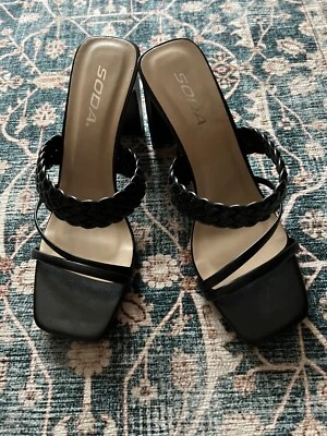 Sandalias negras con tiras punta abierta de tacón sin cordones SODA para mujer TALLA 7,5 NUEVAS Foto 1 de 4