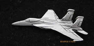 CAPPELLO DA BAVERO IN PELTRO F-15 E EAGLE STRIKE FIGHTER PIN UP MADE IN US AIR FORCE WING - Foto 1 di 24