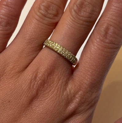 Banda de diamantes pavé 14k Foto 1 de 4