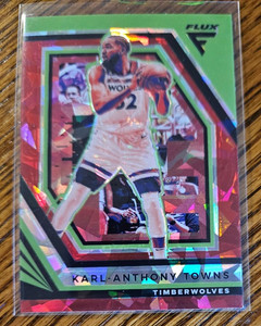 Karl-Anthony Towns -2022-23 Panini Flux Red Cracked Ice Prizm No.46 - Wolves