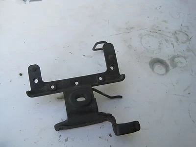 84-85 Honda V30 MAGNA VF500 VF500C ПЕРЕДНЯЯ ВИЛКА РУПОР ПРЕДОХРАНИТЕЛЬ КРЕПЛЕНИЕ ПЛАСТИНА STAY - Изображение 1 из 2