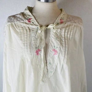 Gilligan & O'Malley LS White Nightgown Sz L Pink Embroidered Flowers Cottagecore - Picture 1 of 13