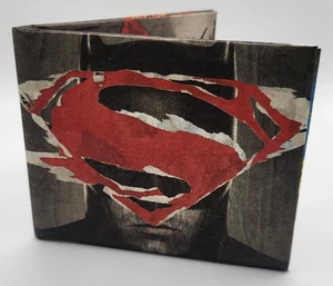 Superman Vs Batman Mighty Wallet LootCrate Exclusive NEW - Picture 1 of 3