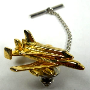 vintage NASA Space Shuttle Orbiter piggybacking on 747 jumbo jet plane pin retro - Picture 1 of 10
