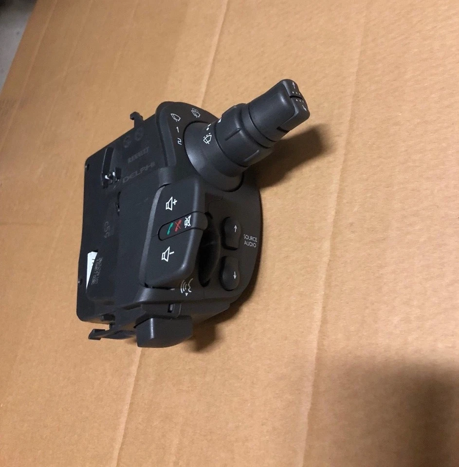 Steuerung Unter Lenkrad / Schalter Recht Scheibenwischer + Radio Renault Kangoo - Bild 1 von 3