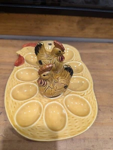Vintage Chicken Deviled Egg Platter & Matching Salt & Pepper Shakers Set of 3 - Picture 1 of 2