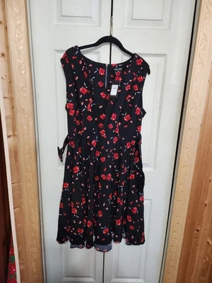Nuevo con etiquetas Vestido Floral Mujer City Chic Negro Y Rojo Talla S/16 Foto 1 de 4