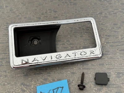 2007-2017 Lincoln Navigator OEM Rear Right Passenger Inside Door Handle Bezel - Image 1 of 4