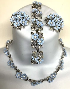 Vtg Crown Trifari Silver Blue Sky Flower Leaves Rhinestone Earrings Necklace Set - Picture 1 of 10