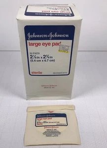 1990 *Sealed* Johnson&Johnson Small Eye Pad oval 50 Sterile 2 1/8” X 2 5/8” Inch - Picture 1 of 4