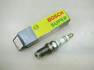 BOSCH Audi A6 A4 Peugeot 306 Vw Passat 1.6 1.4 2.0 1.8 2.4 Zündkerzen FR6DTC NEU - Picture 1 of 1