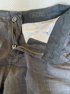 BKE Buckle Black 30 x 11" Charcoal Sensation Standard Fit 100% Cotton Shorts - Picture 1 of 7