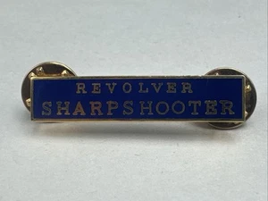 Revólver militar o cadete francotirador insignia o pin - Imagen 1 de 3