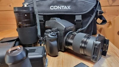 CONTAX 645 Camera kit. Beautiful!! - Image 1 of 4