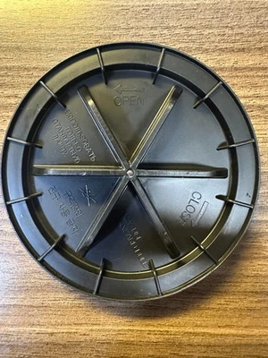 NUEVO TAPÓN ANTIPOLVO PROTECTOR DE FAROS HYUNDAI FABRICANTE DE EQUIPOS ORIGINALES - SE ADAPTA A MUCHOS MODELOS VER MÁS ABAJO Foto 1 de 3