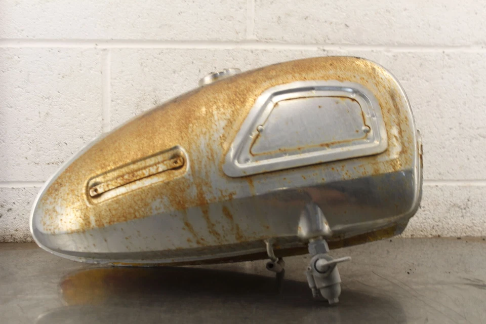 Yamaha YL2 100 1967 pila de tanque de combustible depósito de gasolina U718 Foto 1 de 4