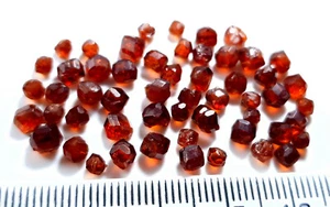 31 Carats Beautiful Brown Color RARE Garnet Fully Termitated Crystals Excellent  - Picture 1 of 5