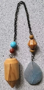 Pendule en bois d'érable sacré, chakras de la gorge : guérison énergétique dotation joyau turquoise - Photo 1 sur 9