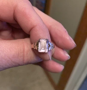 1940s Vintage 10K Yellow Gold Purple Stone Solitaire Ring Size 6 - Picture 1 of 10