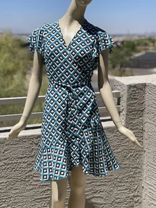 Diane Von Furstenberg Geometrical Printed Wrap Dress - Picture 1 of 10