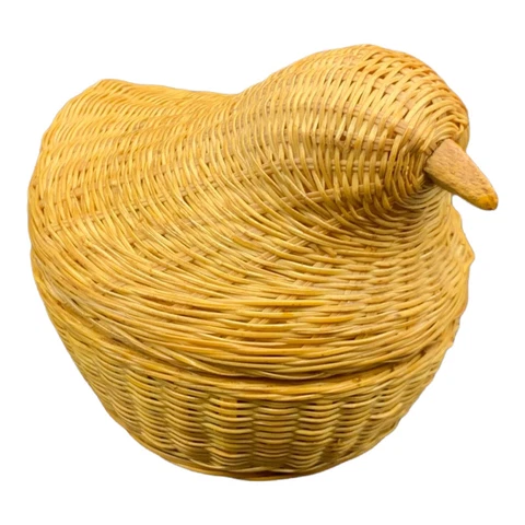 VTG Rattan Little Bird Woven Lidded Basket Gift Box Boho Farmhouse Country Decor Cover