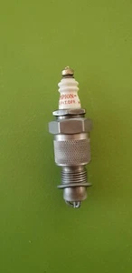 Lanz Bulldog Vintage Spark Plug For Semi Diesel Models - Picture 1 of 1