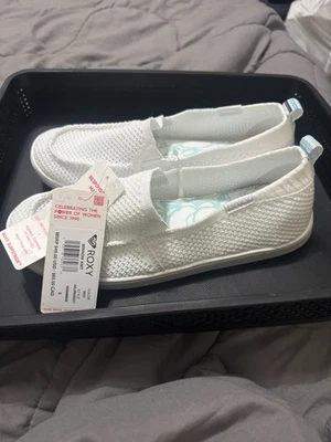 Roxy Minnow 针织女式白色鞋 Roxy 尺码 8 全新! 零售49美元 — 第 1/3 张图片