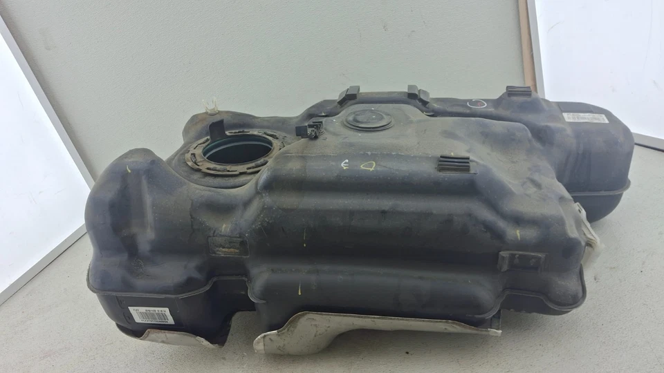 2013 - 2022 BUICK ENCORE TANQUE DE COMBUSTÍVEL FABRICANTE DE EQUIPAMENTO ORIGINAL - Imagem 1 de 4