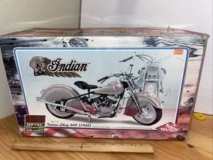 1948 Indian Chief 348 Die-Cast Motorcycle Guiloy 1:6 Scale - Red - #16227 Open - Picture 1 of 13
